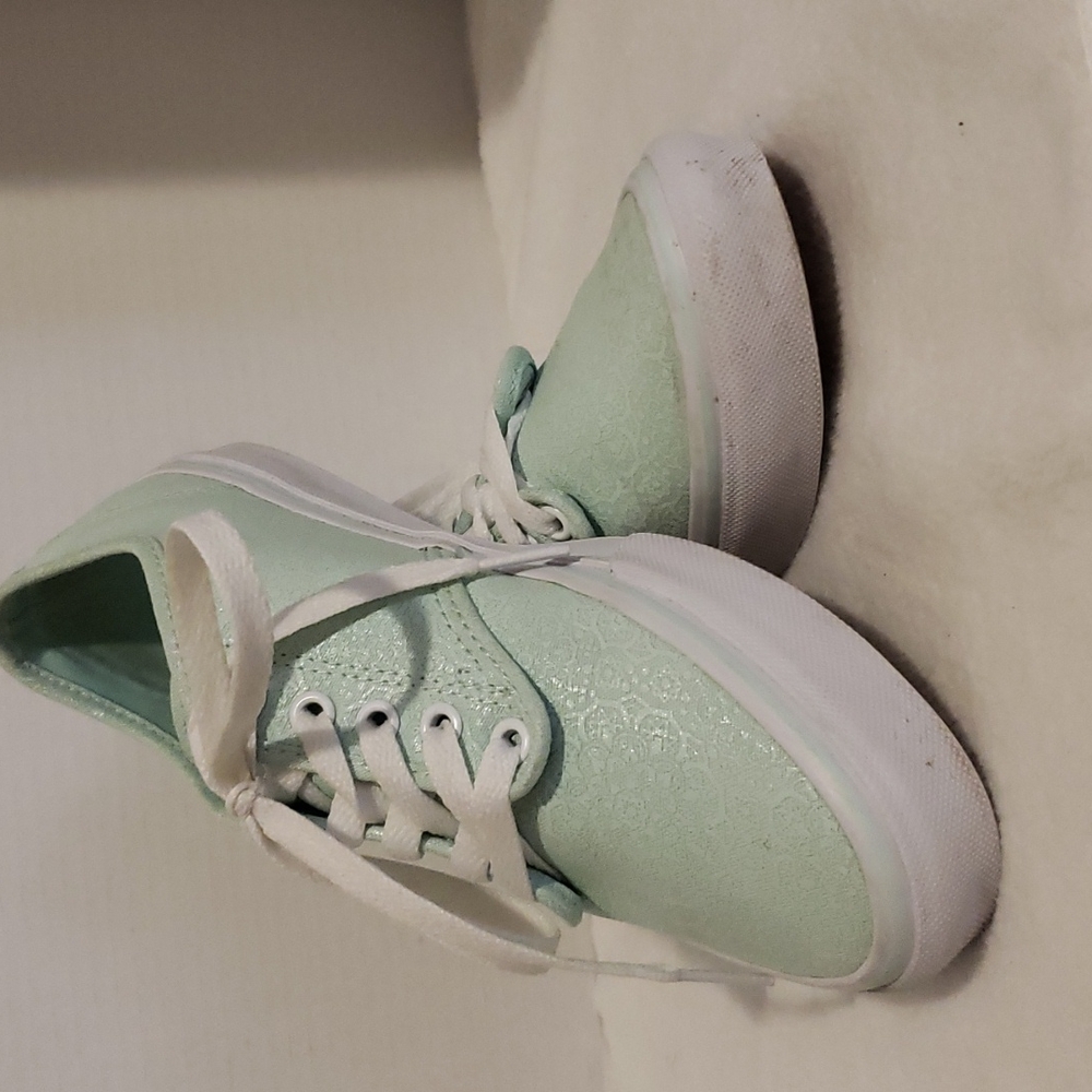 Vans | Women's Textile Seafoam Green Floral Print Tennis Shoes Sz 7.5